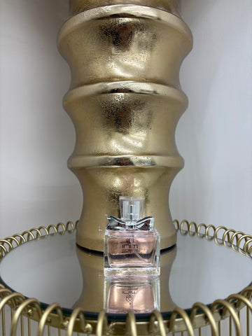 Mini Miss (smells like Miss Dior)