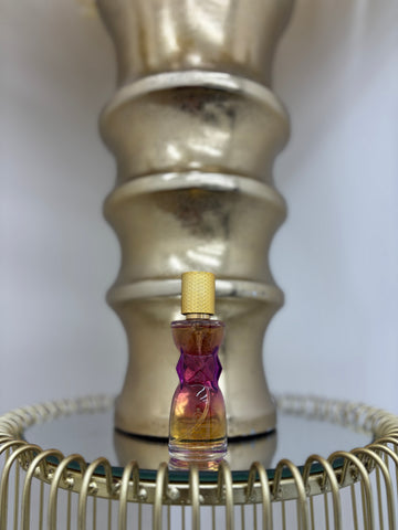 Mini Manifest (smells like Manifesto by YSL)