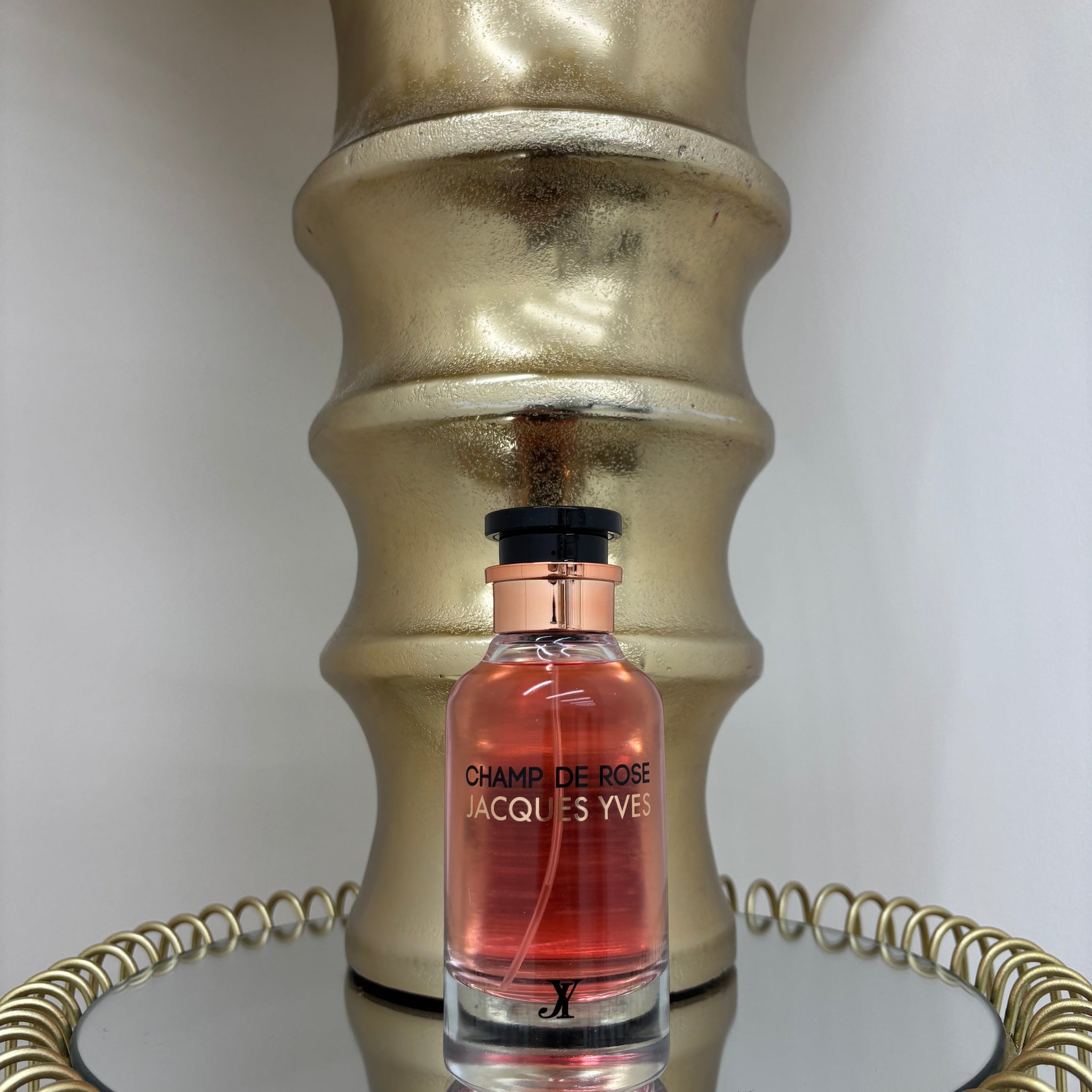 Champ De Rose (smells like Rose des Vents by Louis Vuitton)