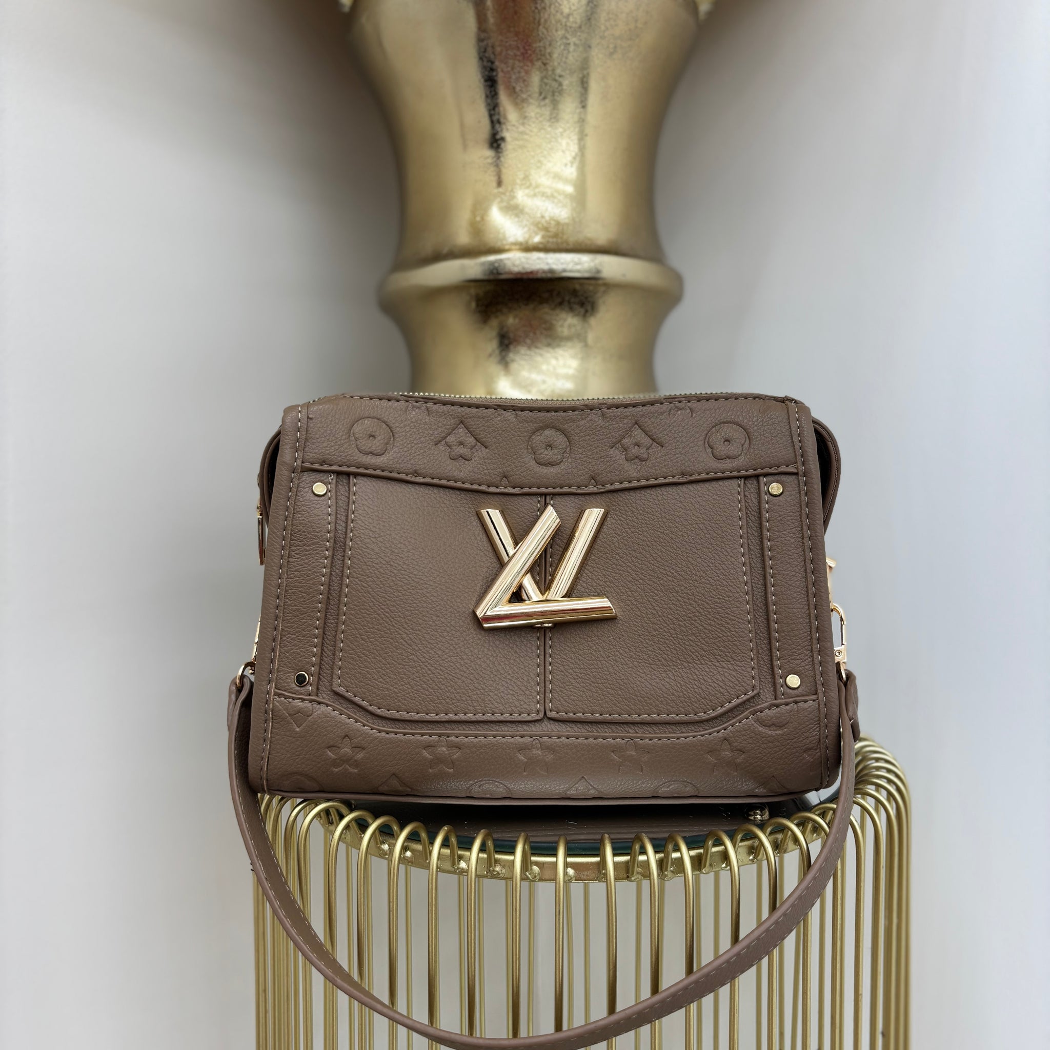 V Flower Detailed Shoulder Bag with Gold Detailing