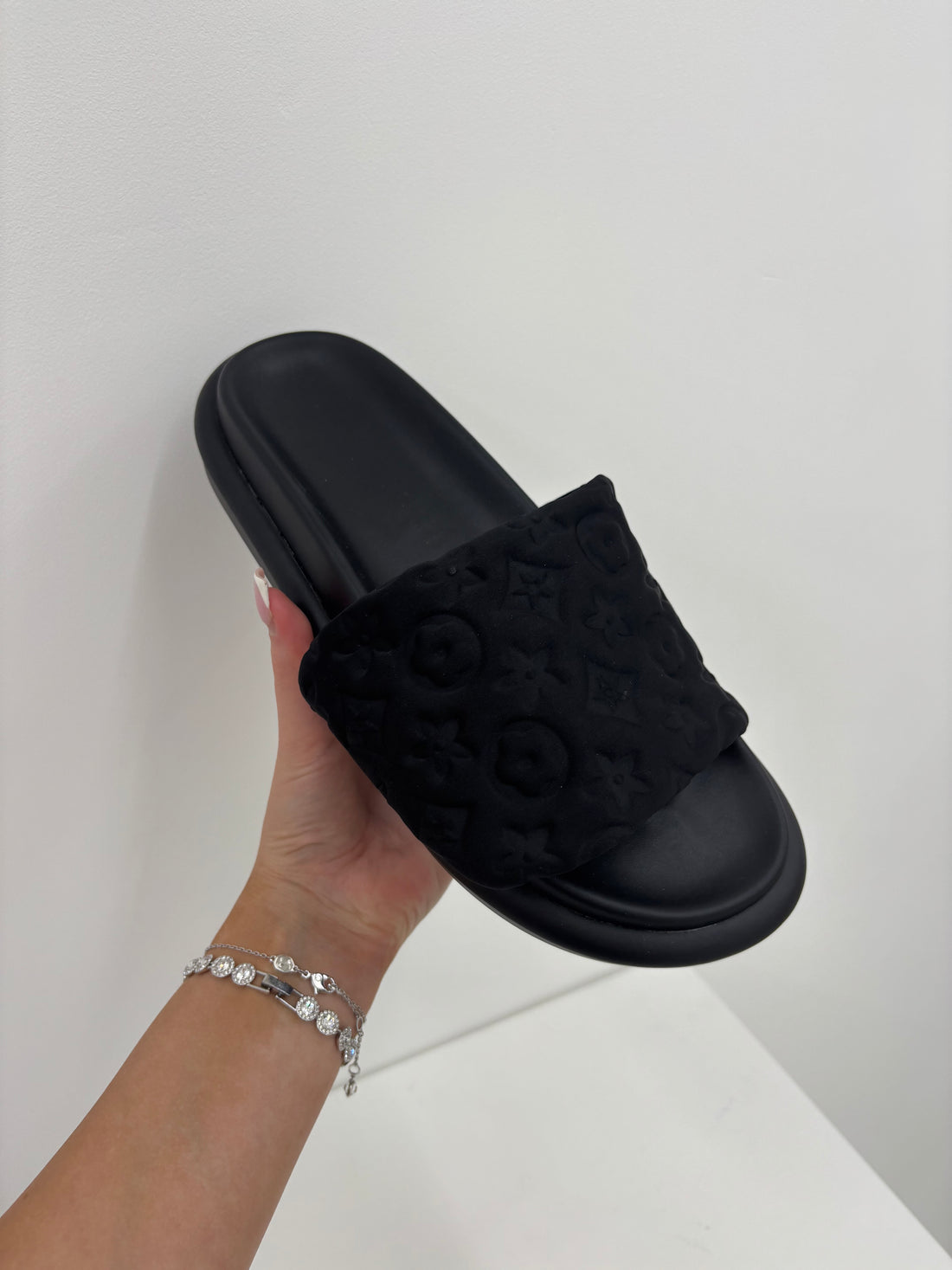 LILY cushioned sliders - BLACK