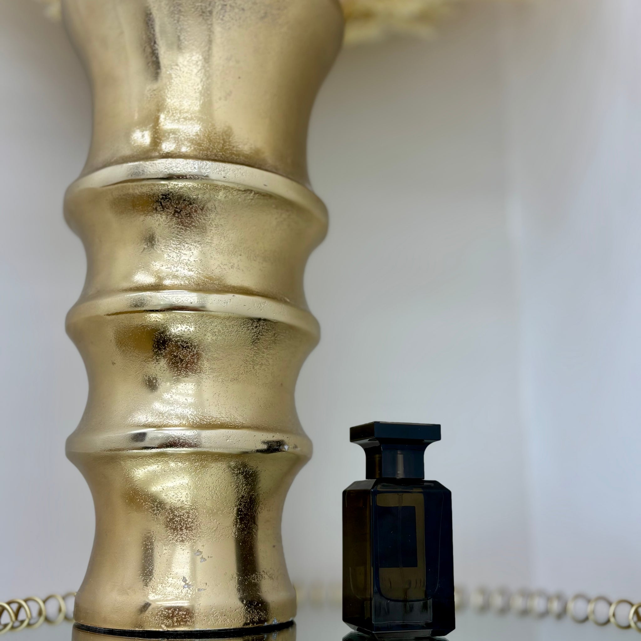 Oud Wonder (smells like Tom Ford Oud Wood)