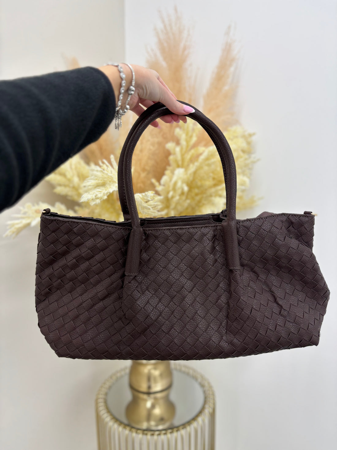 B inspired large woven detailed shoulder bag