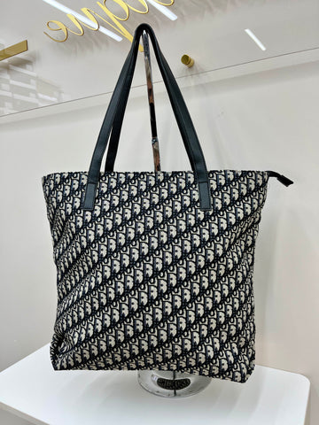 D Shopper big tote bag