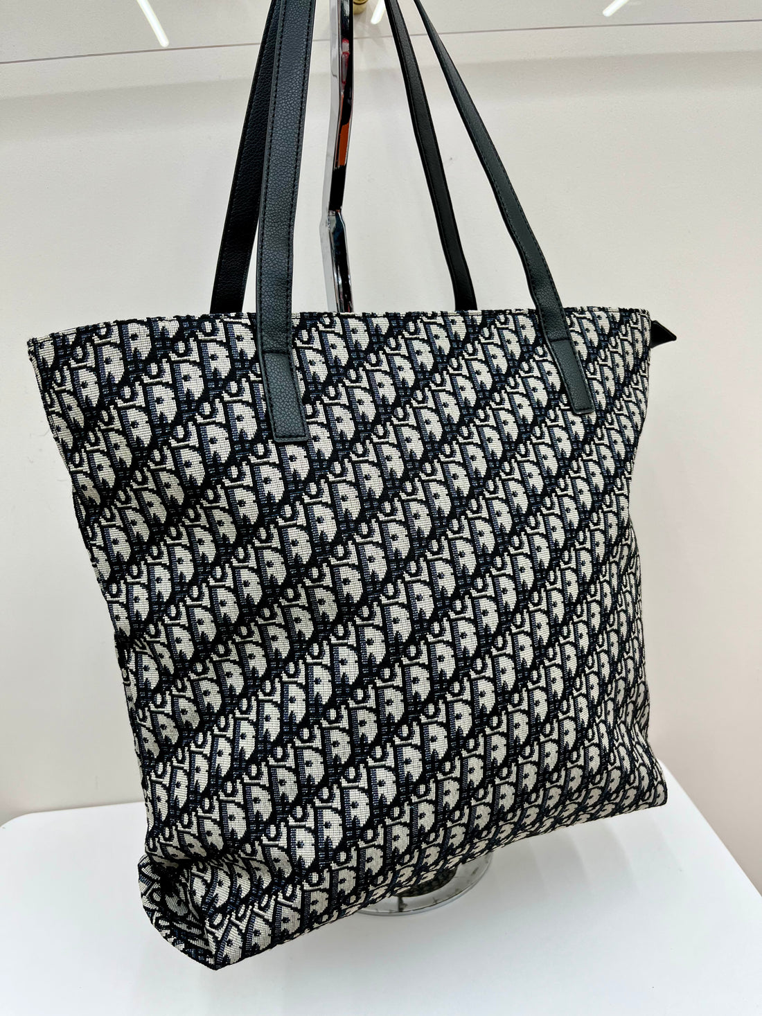 D Shopper big tote bag
